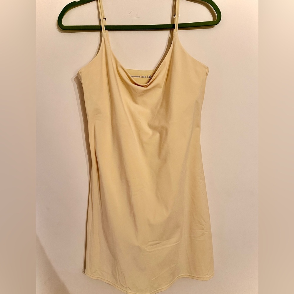 ⛳️☀️ Abercrombie & Fitch Pale Yellow Athletic Dress ☀️🎾